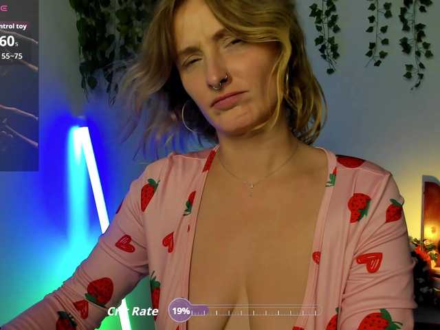 Ariana-Sunset's BongaCams show and profile