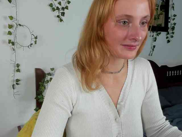 Ariana-Sunset Live Webcam on BongaCams