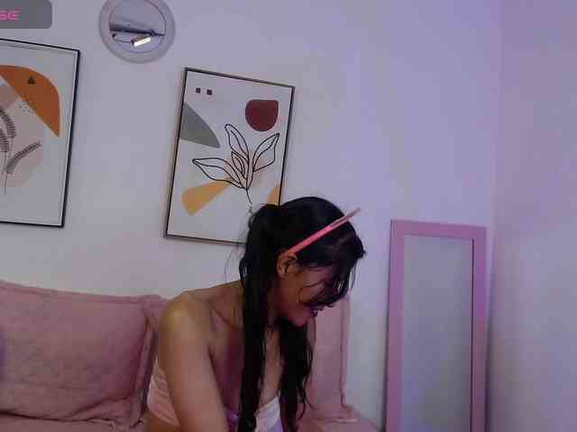 Nicolee03 webcam