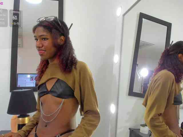 Zoee-Lane webcam