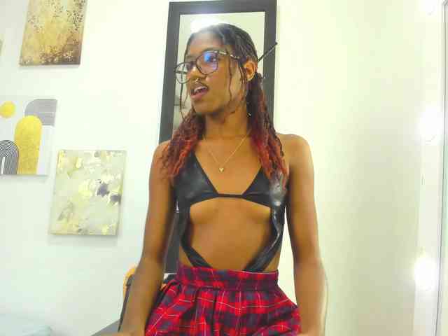 Zoee-Lane webcam