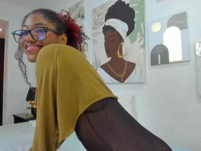 Zoee-Lane webcam