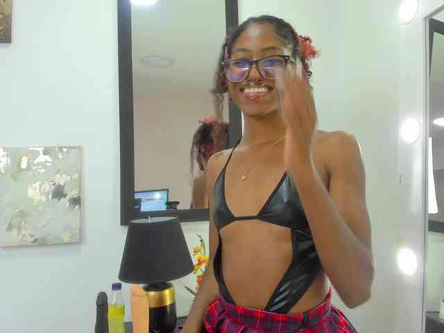 Zoee-Lane webcam