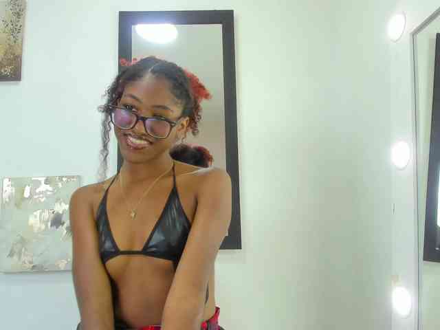 Zoee-Lane webcam