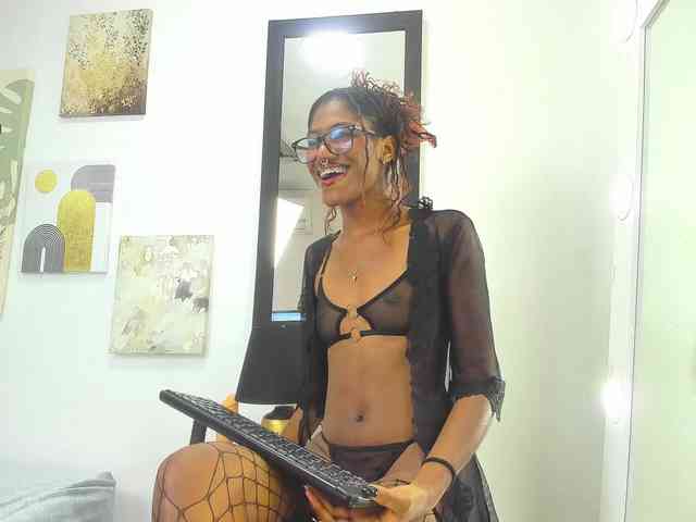 Zoee-Lane webcam