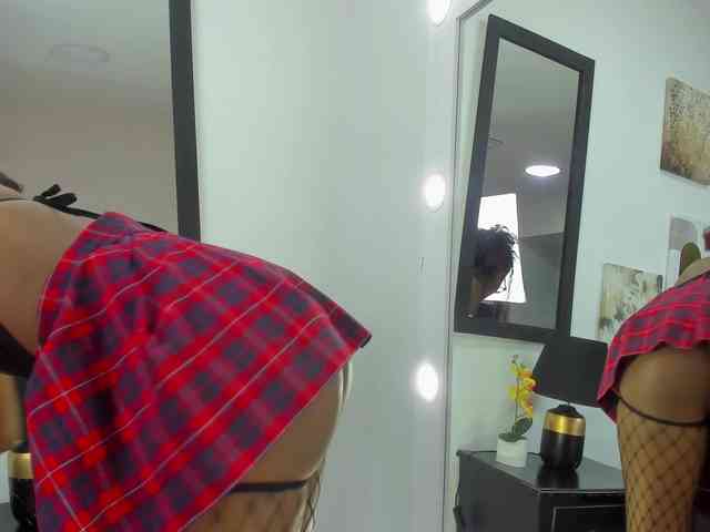 Zoee-Lane webcam