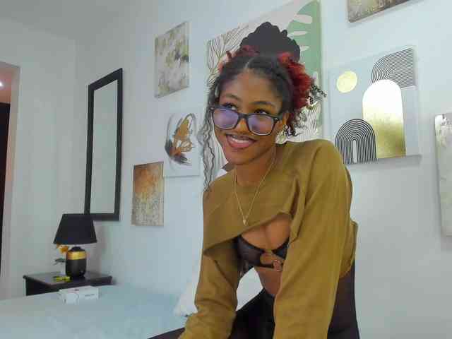 Zoee-Lane webcam