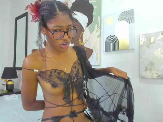 Zoee-Lane webcam
