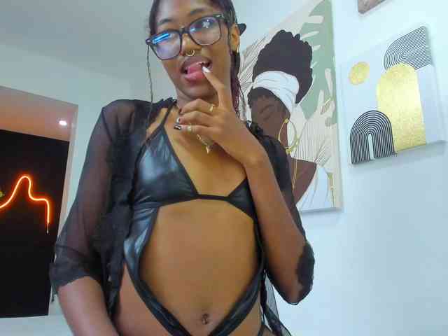 Zoee-Lane webcam