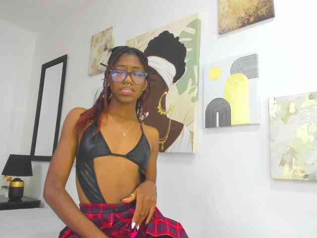 Zoee-Lane webcam