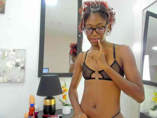 Zoee-Lane webcam
