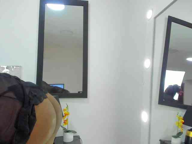 Zoee-Lane webcam