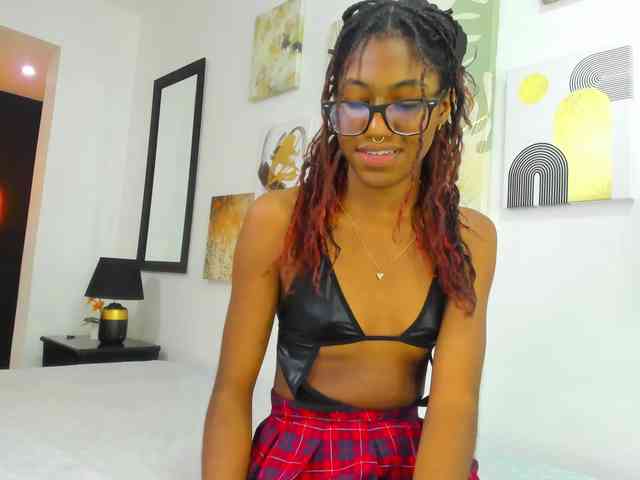 Zoee-Lane webcam