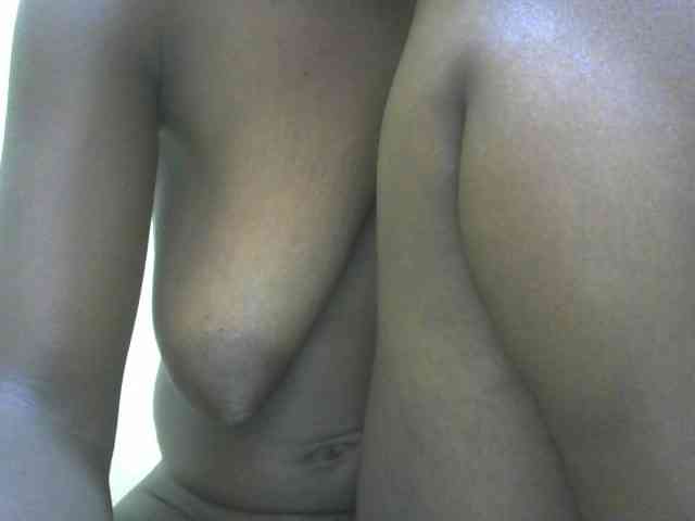 Prettybooty1 webcam