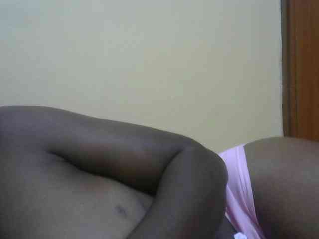 Prettybooty1 webcam
