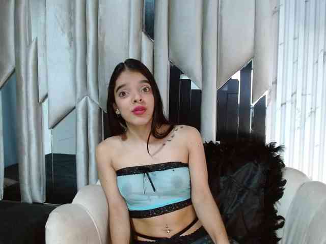 thaliaaparkerr webcam