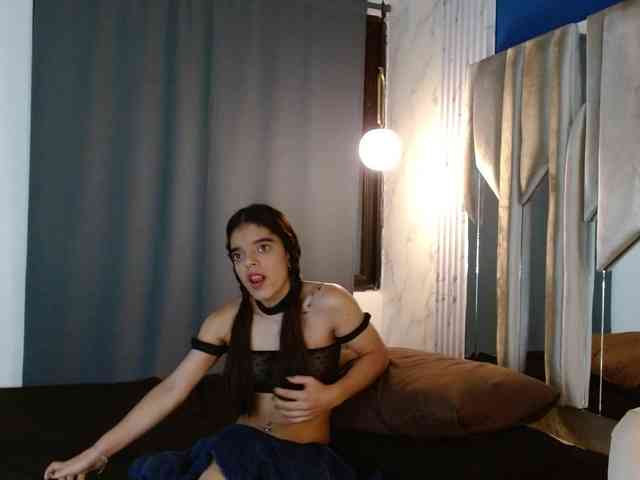 thaliaaparkerr webcam