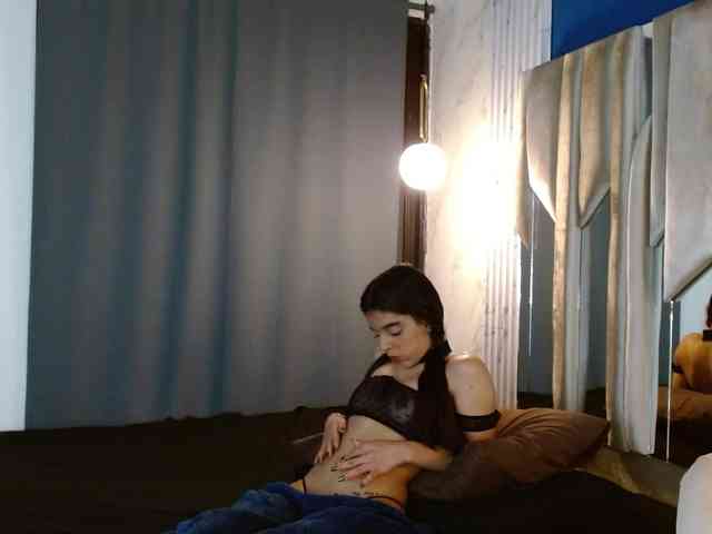 thaliaaparkerr webcam