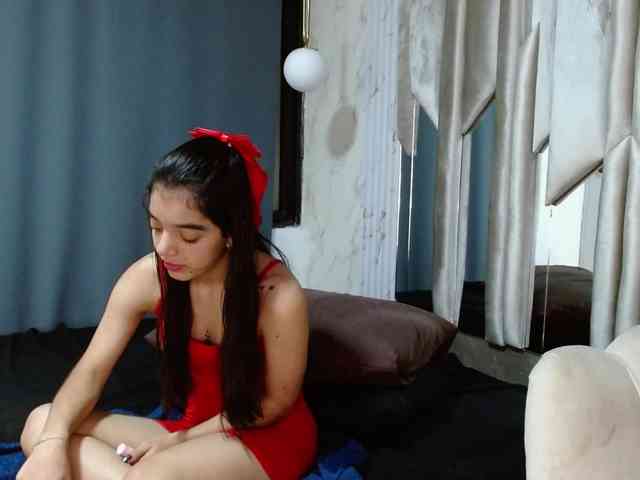 thaliaaparkerr webcam