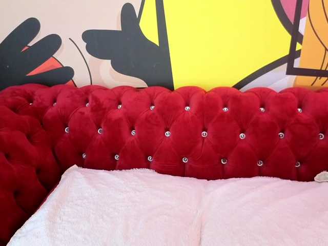 LunaLicks's BongaCams show and profile