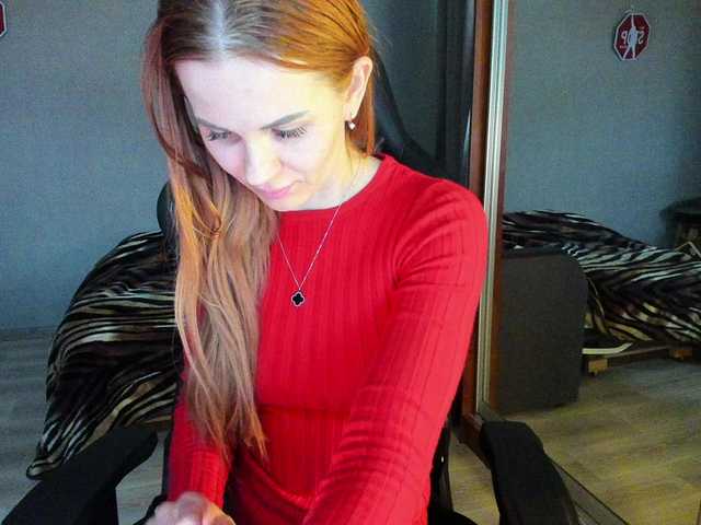 LunaLicks's BongaCams show and profile