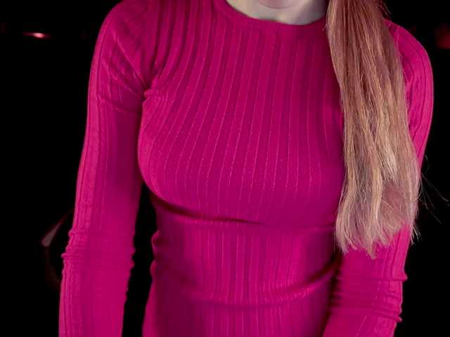 LunaLicks's BongaCams show and profile