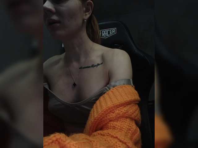 LunaLicks's BongaCams show and profile