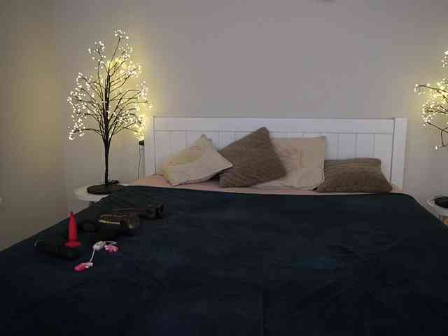 LunaLicks webcam