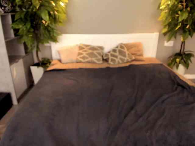 LunaLicks webcam