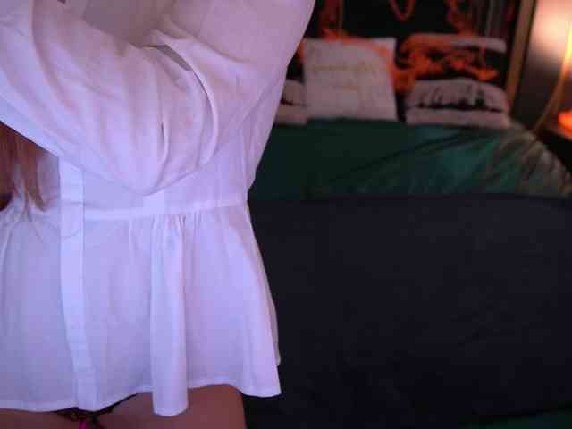LunaLicks webcam