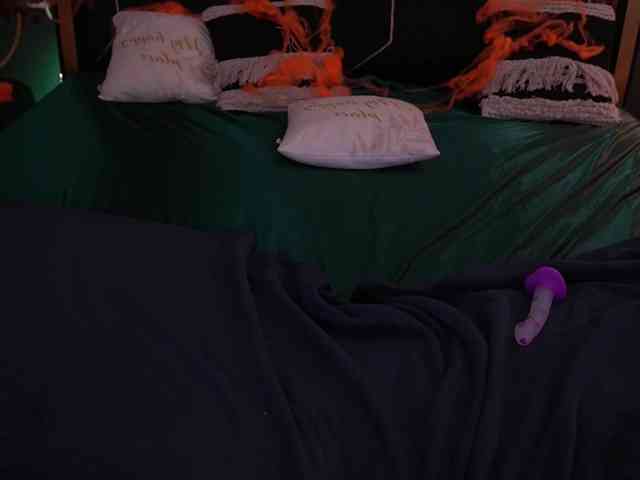 LunaLicks webcam