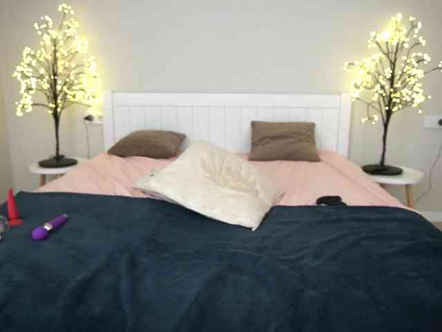 LunaLicks webcam