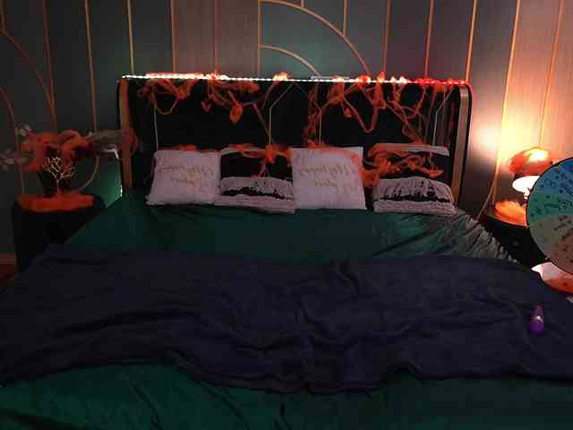 LunaLicks webcam
