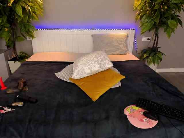 LunaLicks webcam