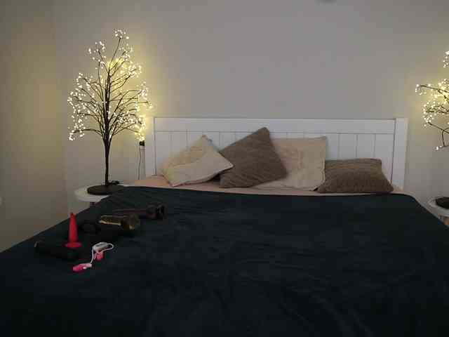 LunaLicks webcam