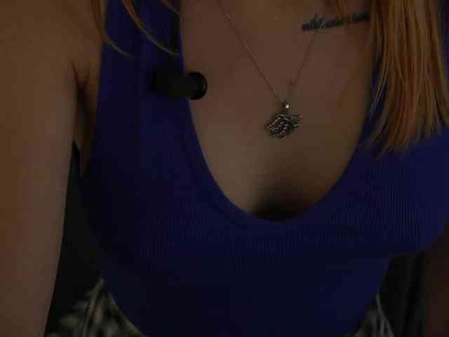 LunaLicks webcam