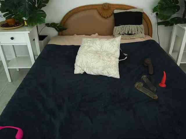 LunaLicks webcam