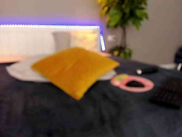 live sex chat LunaLicks