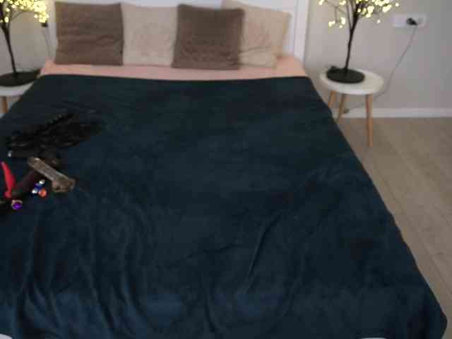 LunaLicks webcam