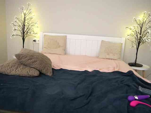 LunaLicks webcam