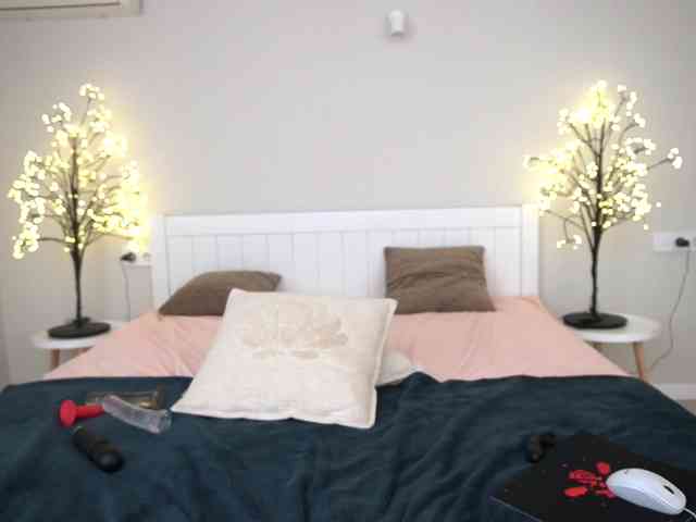 LunaLicks webcam
