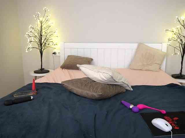 LunaLicks webcam