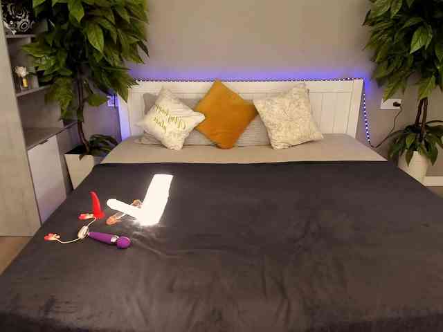LunaLicks webcam