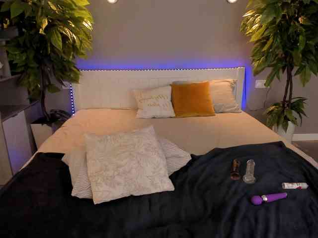 LunaLicks webcam