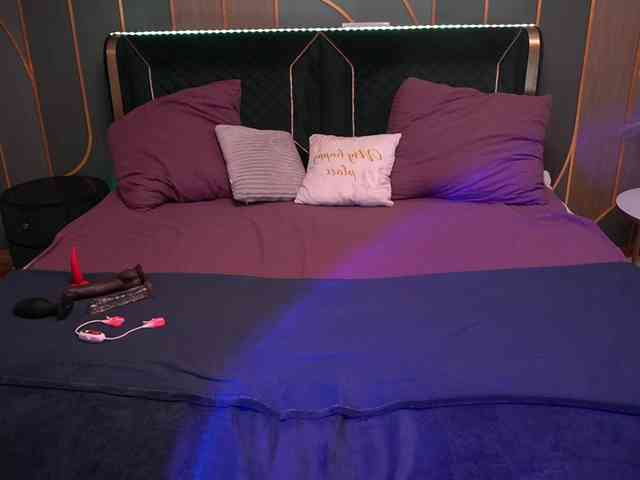 LunaLicks webcam