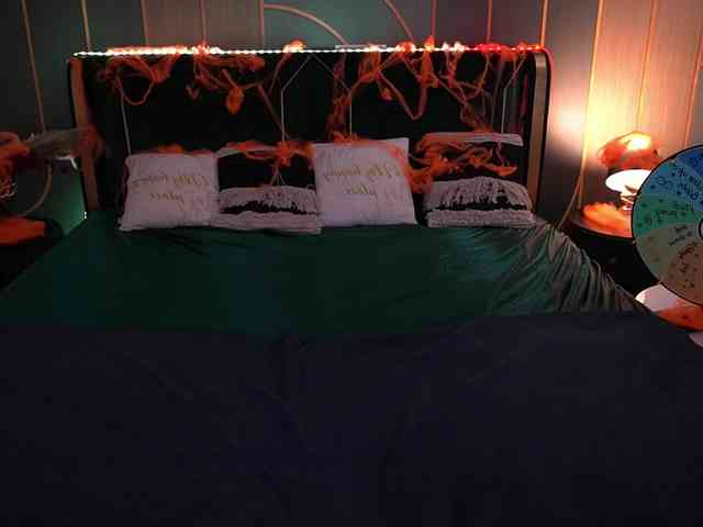 LunaLicks webcam