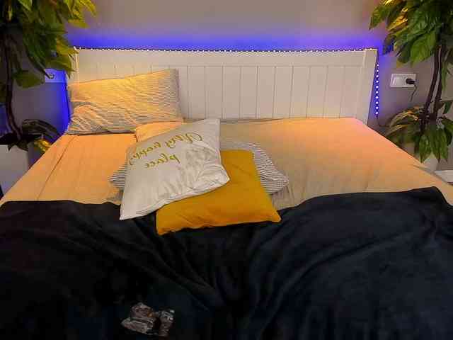 LunaLicks webcam