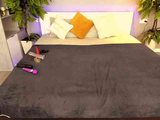 LunaLicks webcam