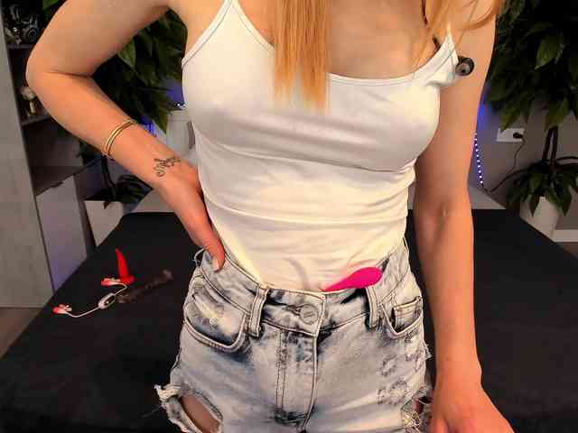 LunaLicks webcam