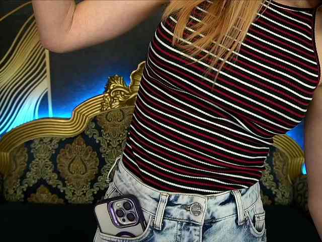 LunaLicks webcam